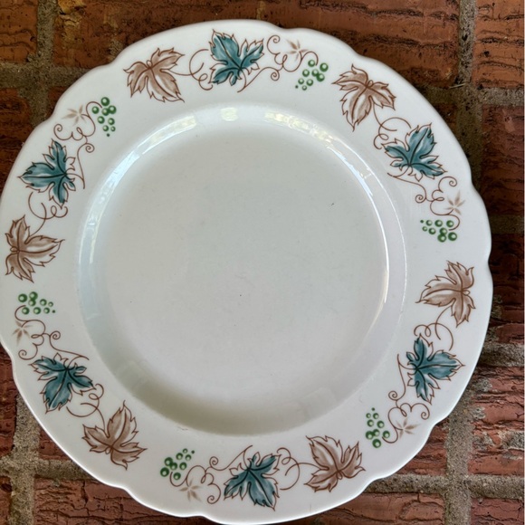 Set of 4 Vintage Walker China Vitrified Salad Plates Teal & Brown Leaves 9 1/8” - Picture 3 of 7